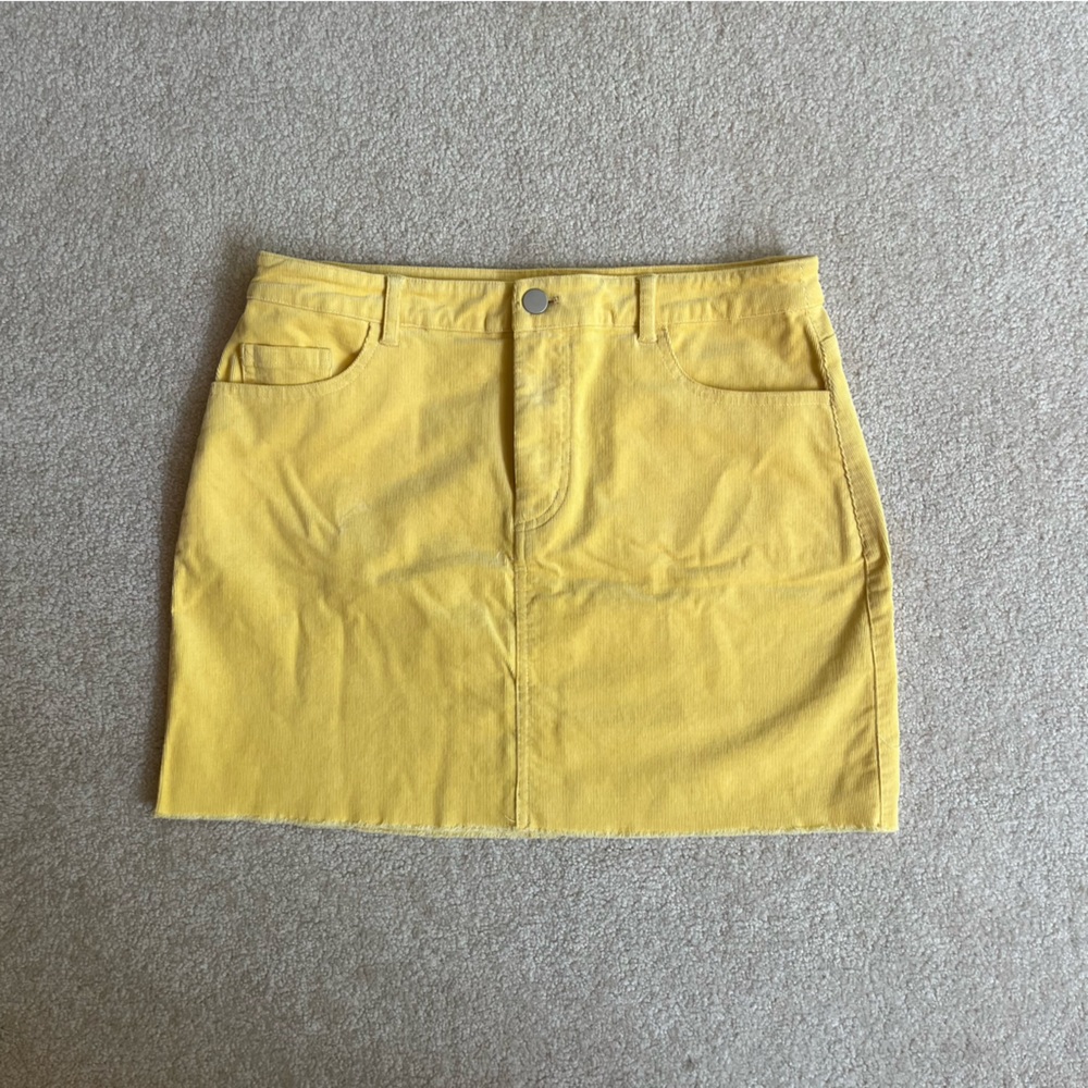 Yellow corduroy skirt forever 21
